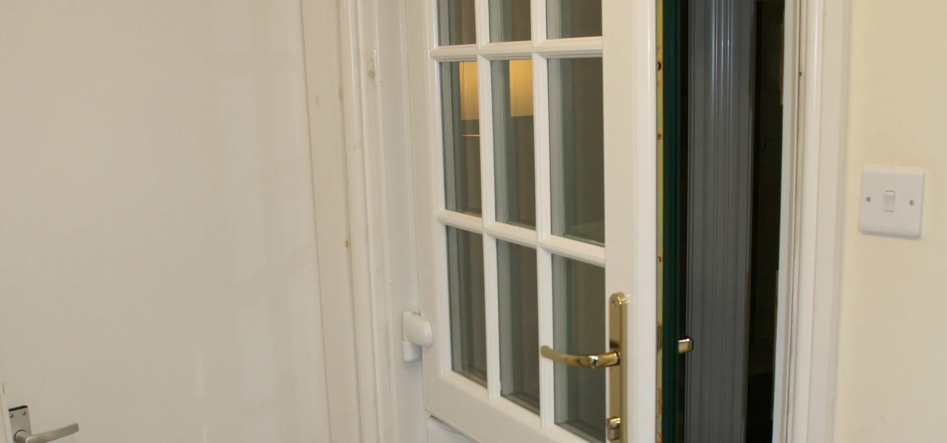 Stable Doors East Ham